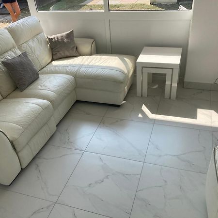 2 Bed Chalet Romney Sands Greatstone Esterno foto