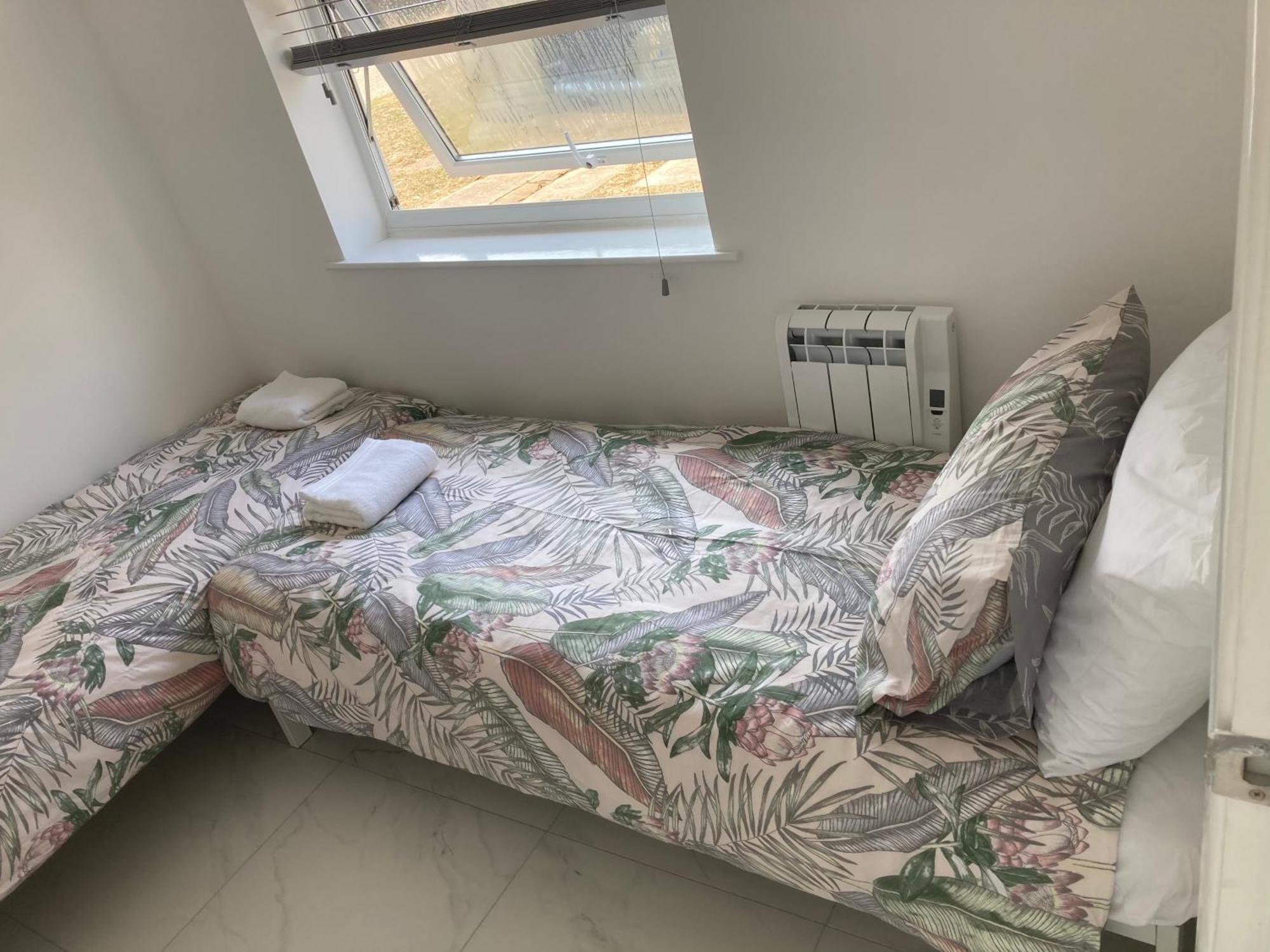 2 Bed Chalet Romney Sands Greatstone Esterno foto